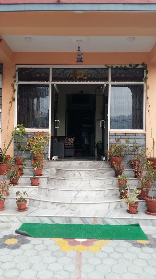 Hotel Bhadrakali Pokhara Inn Экстерьер фото